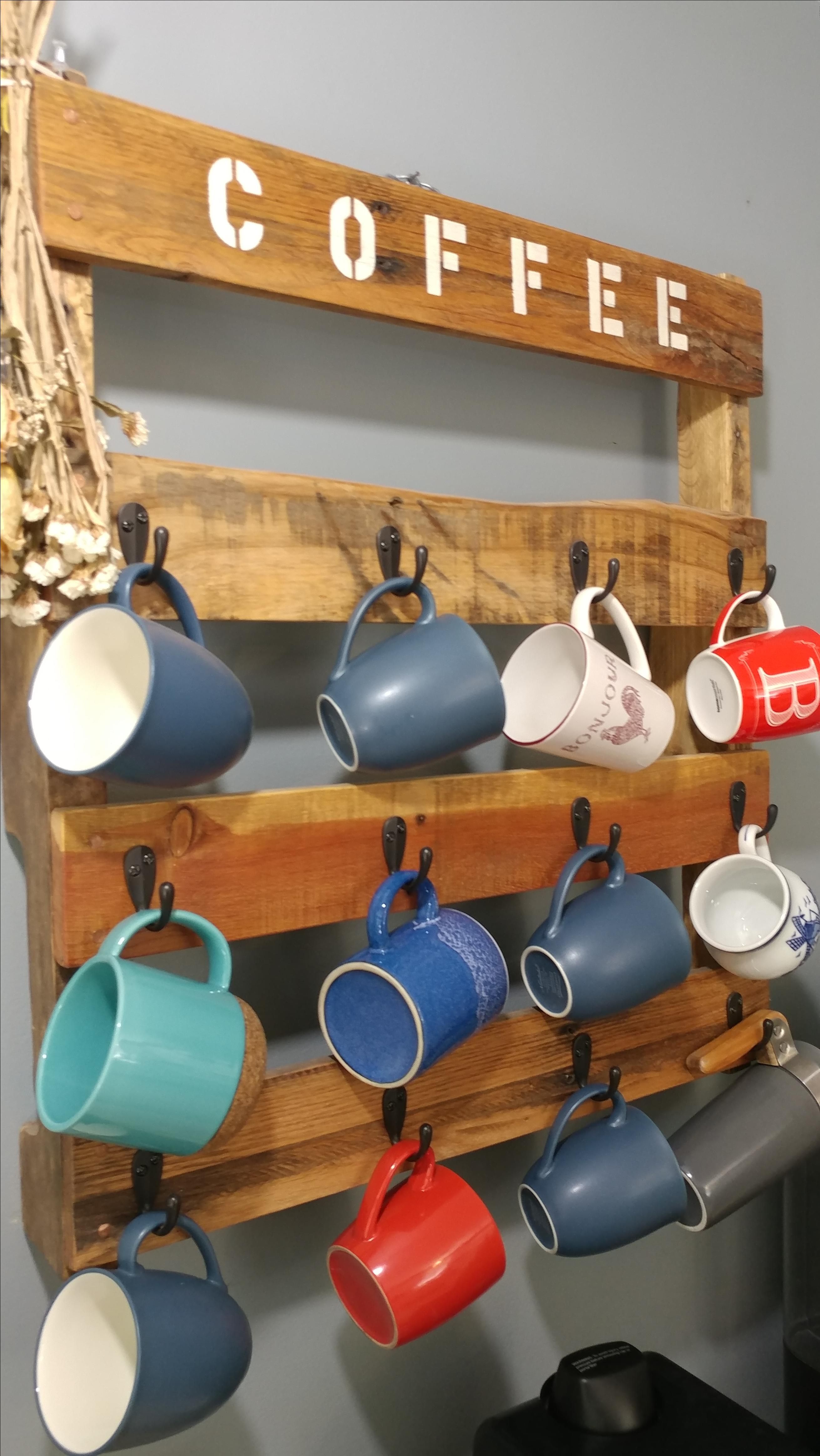 Hand Crafted Pallet Wood Coffee Cup Holder by Richards