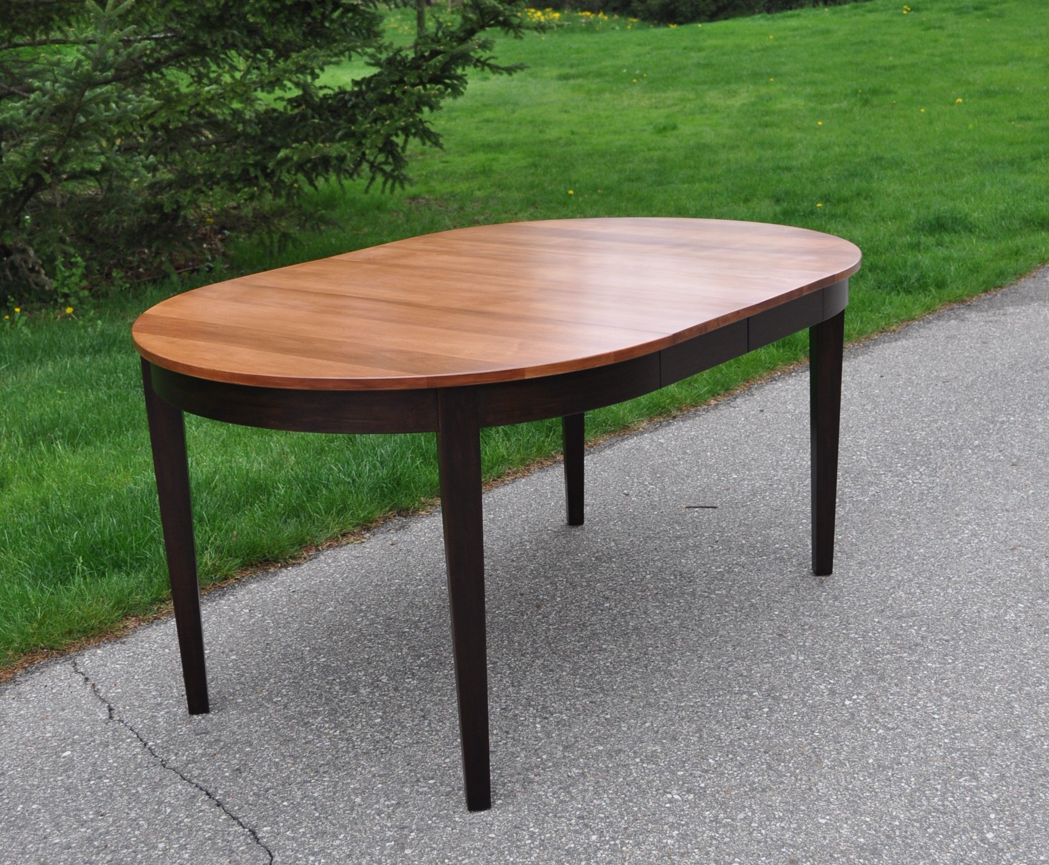 Handmade Round Extension Table by Glessboards