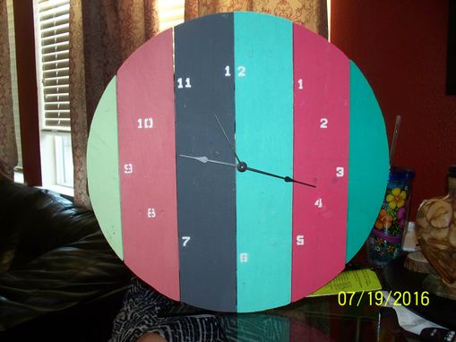 Custom Made Reclaimed Pallet Clock