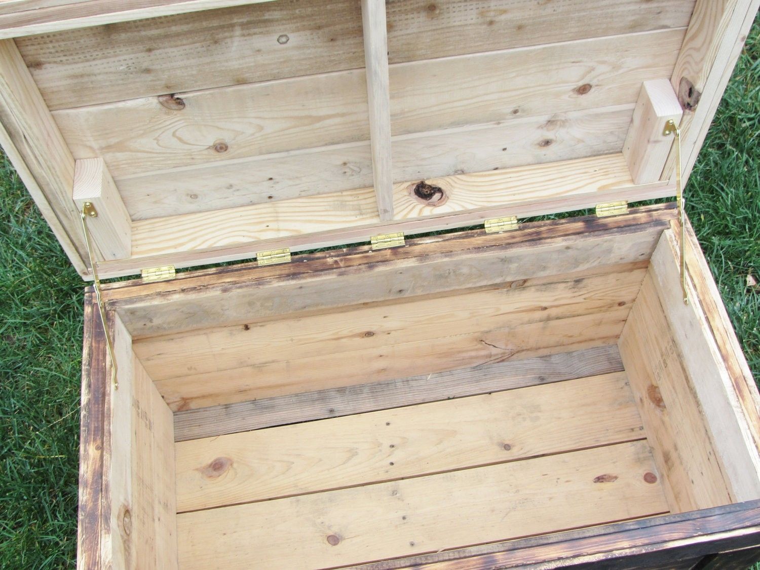 reclaimed wood toy chest