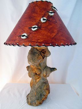 Custom Made Handcrafted Rustic Log Burl Pine Table Lamp Mountain Cottage Home Decor