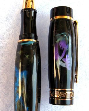 Custom Made Pens, Razors Made Of Acrylics And Resins.  Fiber Materials And Stone.