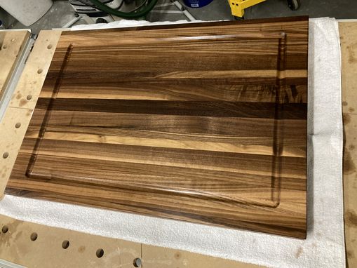 Custom Made Walnut Cutting Board Edge Grain