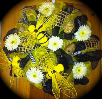 Custom Made Beautiful Bees Deco Mesh Wreath