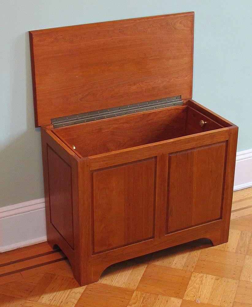 Handmade Blanket Storage Chest by Simon Metz Woodworking