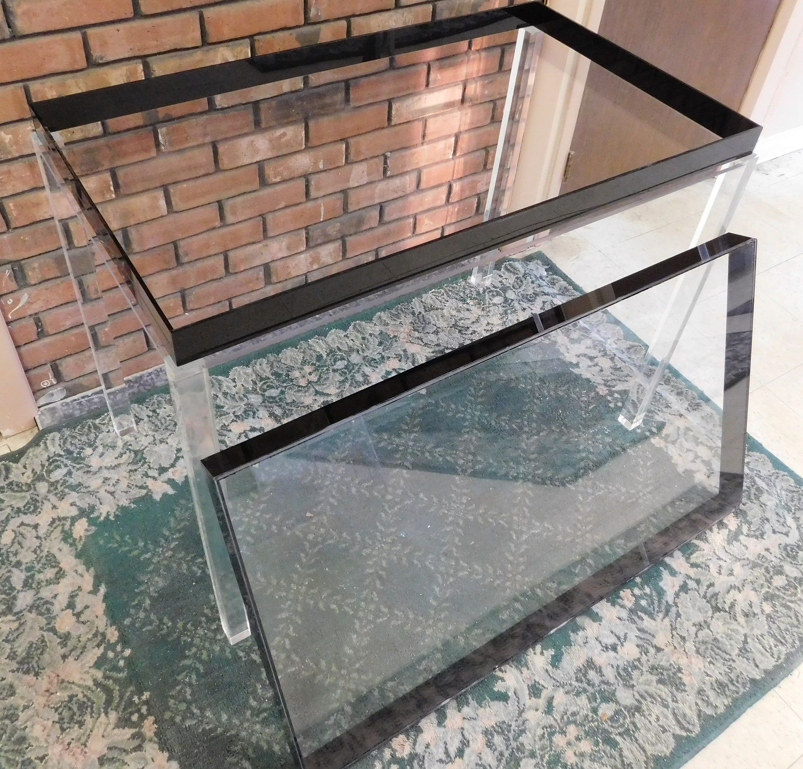 Buy Custom Acrylic Display Table Great Way To Display Collections