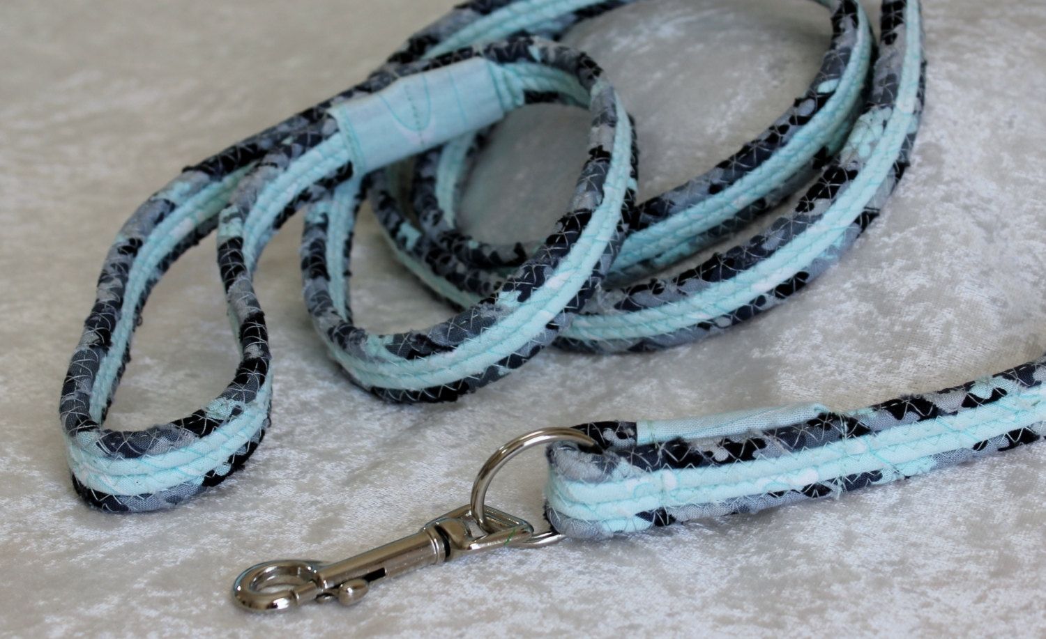 Custom Made Dog Leash. Fabric Wrapped Clothesline. Medium To Large