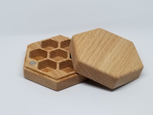Custom Made Red Oak "Honeycomb" Hexagonal Hardwood Dice Box For Polyhedral Dice