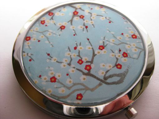 Custom Made Double-Sided Compact Mirror With Custom Paper Design