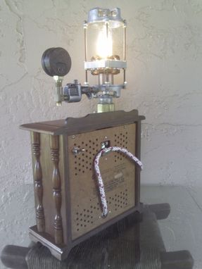 Custom Made Vintage Upcycled Rca Am/Fm/Afc Radio /Retro-Futuristic/Steampunk Table Lamp