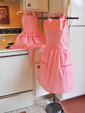 Custom Made Mother Daughter Matching Vintage Style Full Aprons In Peach