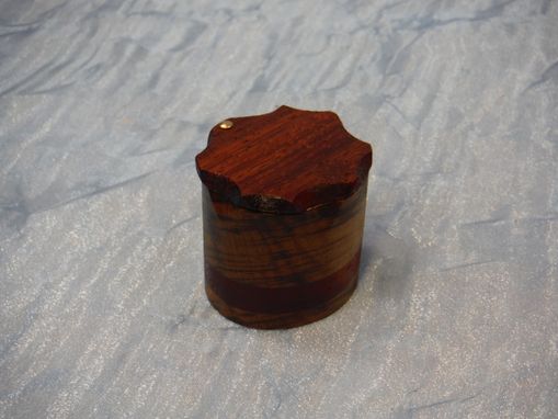 Custom Made Small Swivel-Top Ring Box