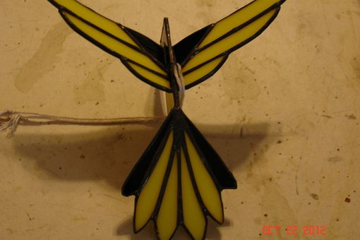 Custom Made 3d Flying Stained Glass Bird In Yellow And Black Sz 9 X 8 1/2