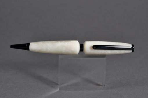 Custom Made Black And White Twist Pen