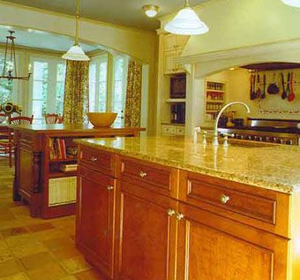 Custom Made Traditional Kitchen Cabinets