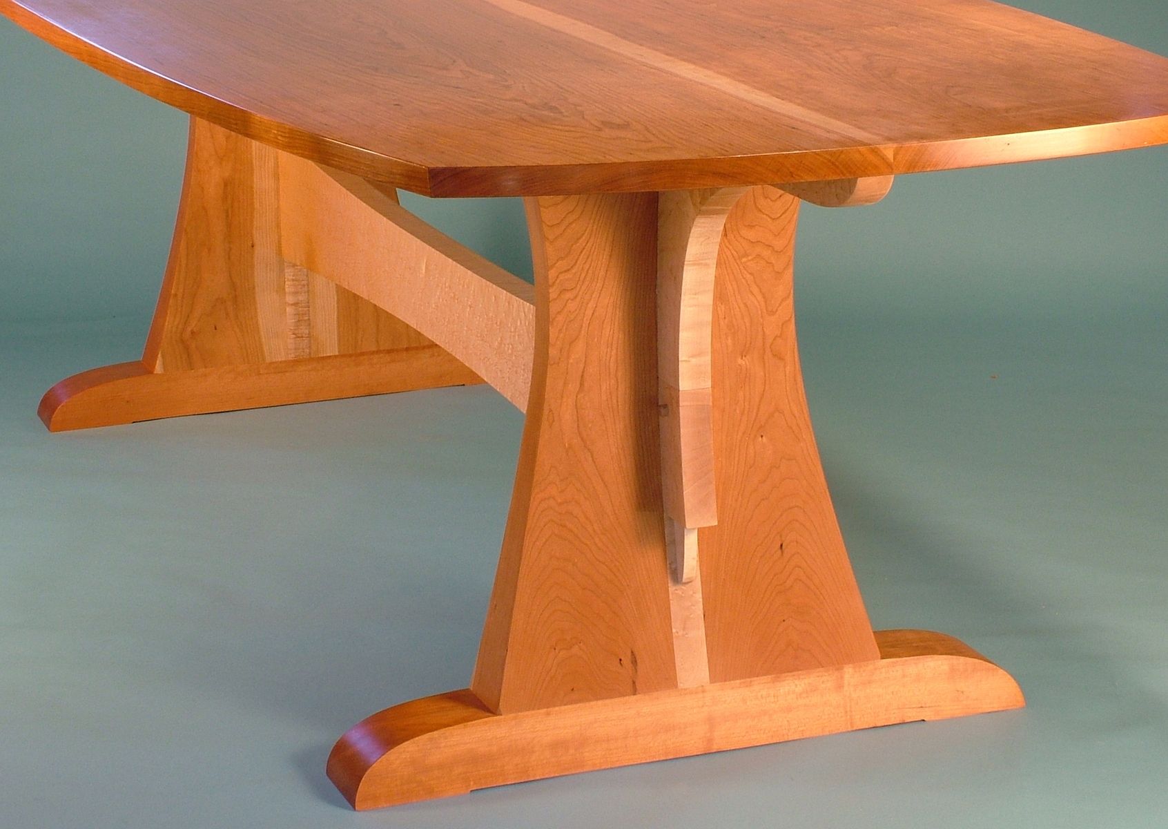 custom unity trestle table