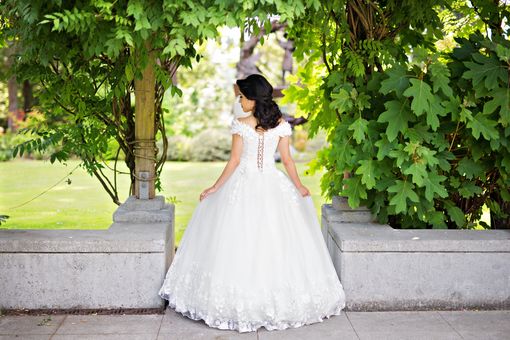 Custom Made Sample Sale/ Off Shoulder Lace Ball Gown With 3d Flowers (Style #Alice Pb146)