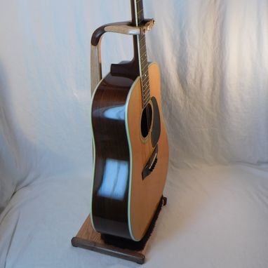 Custom Made Model 3 Guitar Stand