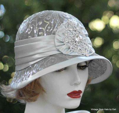 Custom Made 1920'S Vintage Style Cloche Wedding Hat For Mother Of The Bride, Great Gatsby Party In Silver