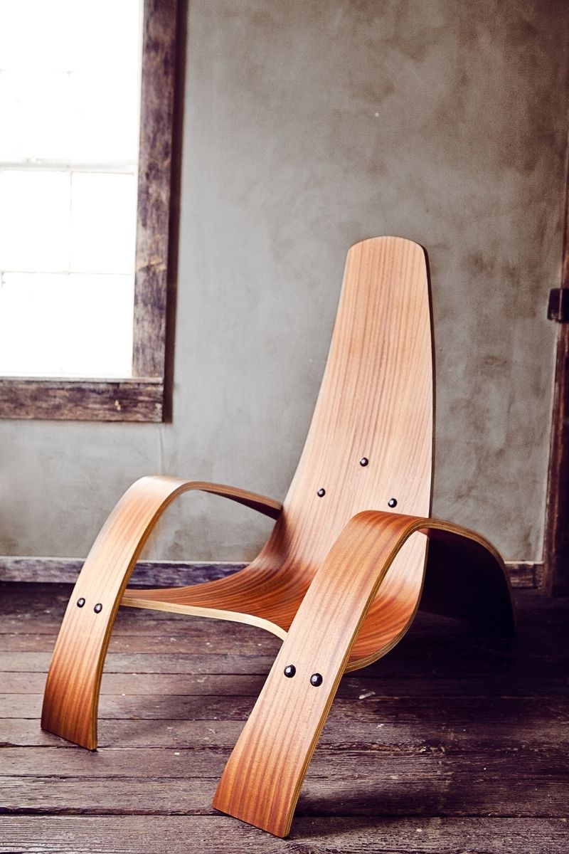 Кресло гнутое. Мебель из гнутоклееной фанеры. Дизайнерские стулья из фанеры. Необычная мебель из фанеры. Необычные стулья.