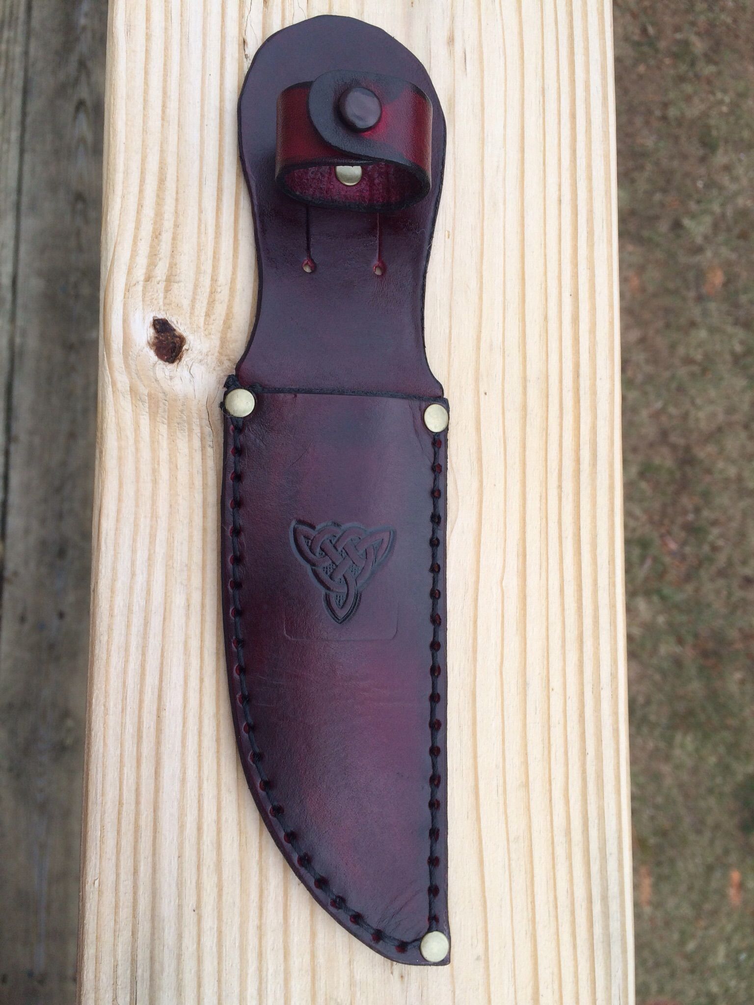 Buy Hand Made Custom Knife Sheaths, made to order from Saxon Leather