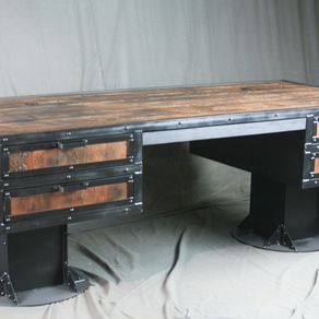 Reclaimed Wood Desks Barnwood Desks Custommade Com