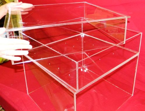 Custom Made Lucite / Acrylic Cake Stand Display Deluxe, Great For Weddings Or Parties - Handcrafted