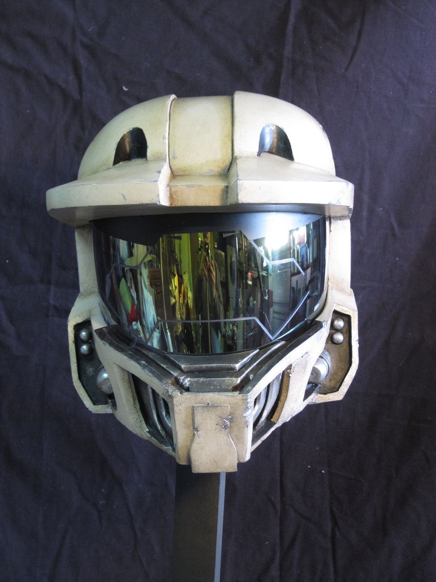 Hand Made Cosplay Halo Helmet by Neill Art Studios | CustomMade.com