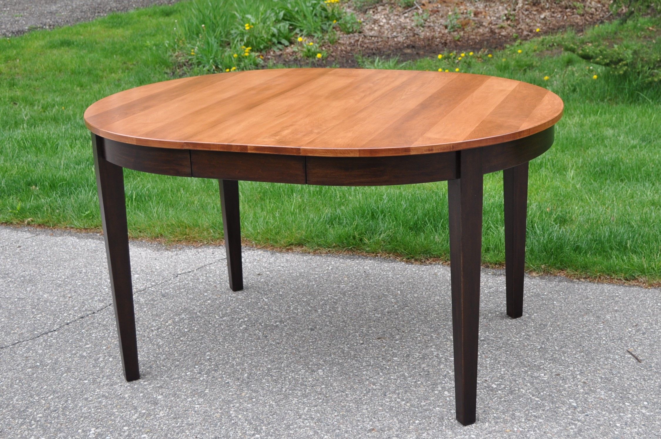Handmade Round Extension Table by Glessboards
