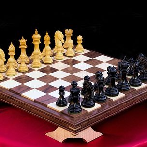 Играть в шахматы чесфилд. Шахматы. Chess.