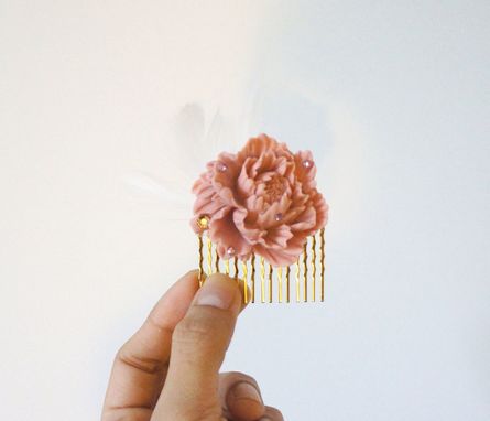 Custom Made Vintage-Themed Flower Girl Hair Comb With Pink Peony Cabochon