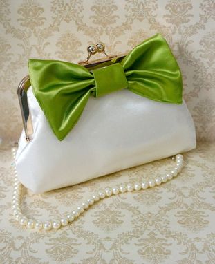 Custom Made Elegant And Chic Clutch Purse With A Big Bow