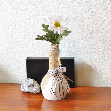 Custom Made Neutral Home Decor Polka Dot Vase With Double Daisy Florals