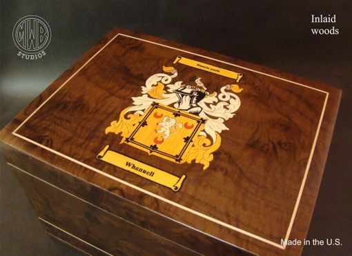 Custom Made Inlaid Family Crest Humidor Hd75-1 With Free Shipping.