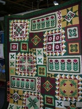 Custom Made Gorgeous Appliqued "Garden Club" Quilt