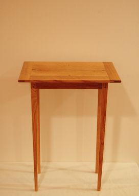 Custom Made Elegant Handmade Traditional Oak End / Side Table