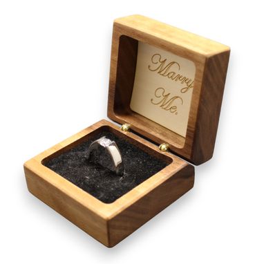 Custom Made Engagement Ring Box Inlaid With Two Birds. Rb-33. Free Engraving And Shipping.