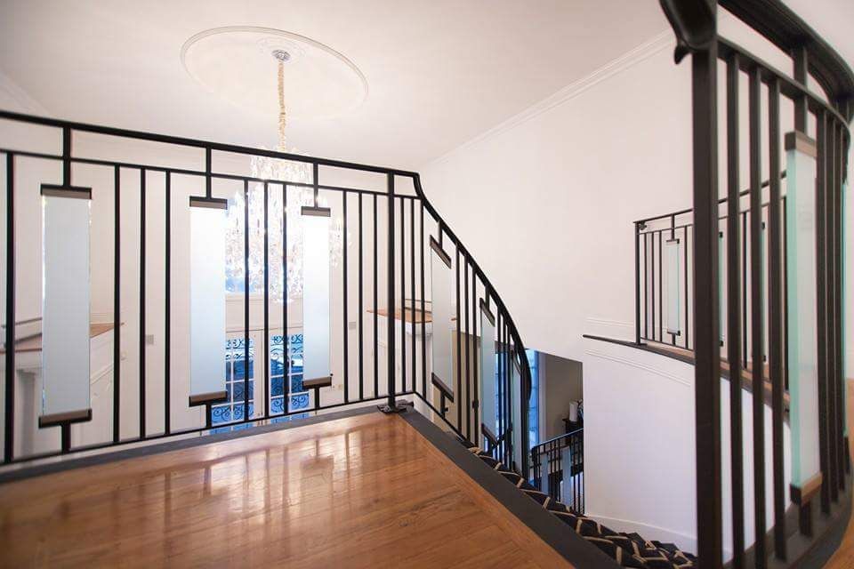 modern interior railing Curved railings make all the difference ...