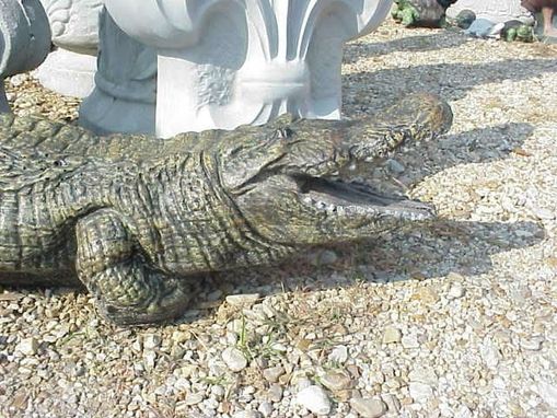 Custom Made 4 Foot Plus Life Like Alligator Concrete Statue Or Water Feature