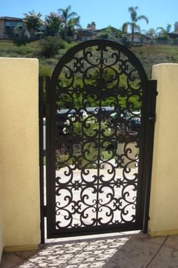 Custom Made Italian Designed Metal Iron Gate On Sale Garden Walkway Entry Custom Handcrafted Factory Direct