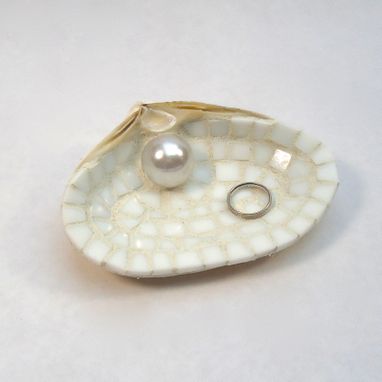 Custom Made Extra Large White Seashell Wedding Ring Dish With Pearl // Engagement Ring Dish