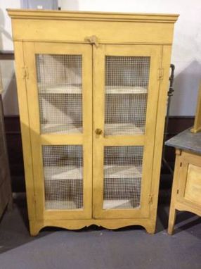 Custom Made Display Cabinet, Custom Built Dining Room Cabinet, Kitchen Hutch, China Cabinet, Collector's Cabinet