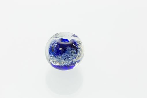 Custom Made Memorial Jewelry | Pet Memories In Glass | Glowglobe