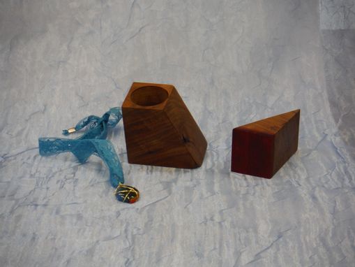 Custom Made Triangle Ring Box
