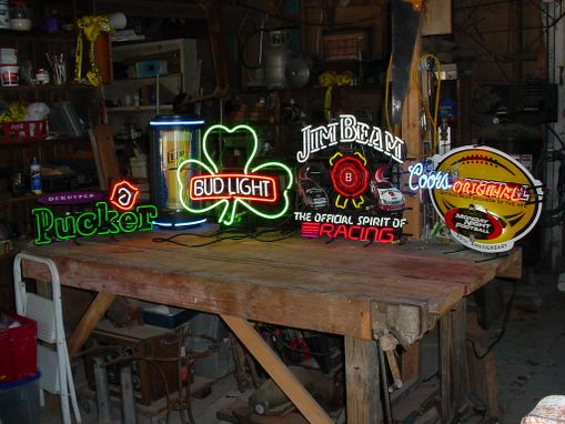Custom Made Neon Lights Bought Sold Repaired