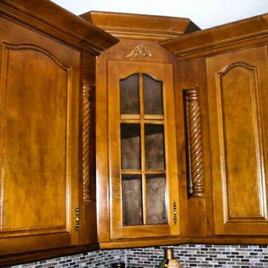 Custom Made Golden Maple Kitchen Cabinets
