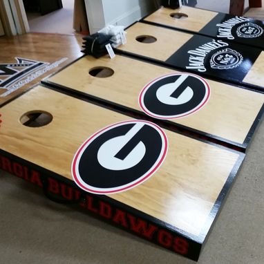 Custom Made Cornhole Boards !