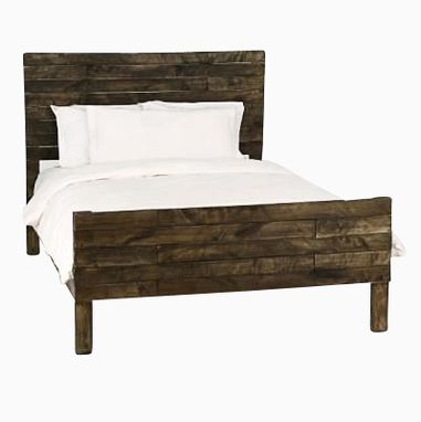 Custom Made Reclaimed Pallet Wood Bed