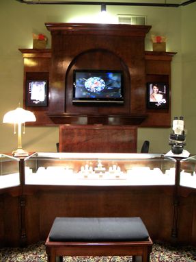 Custom Made Jewelry Store Wallunit And Display Cases