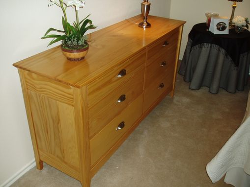 Custom Made Dresser, 6 Drawers - Pine